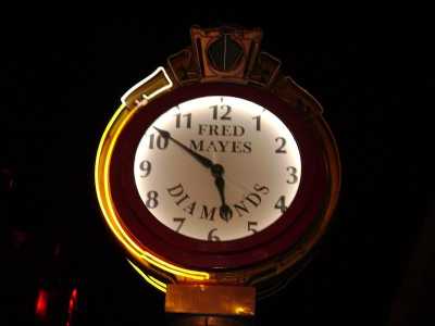 Sacramento Photowalk: Fred Mayes Diamonds Clock at Night (DSC00754)