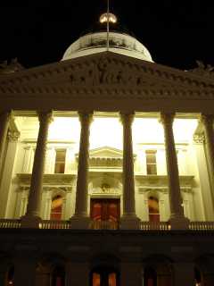 Front of the California State Capitol Building at Night - forced perspective (DSC00260)