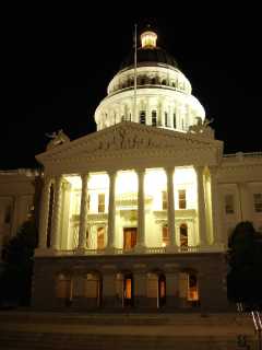 Front of the California State Capitol Building at Night - vertical, slight angle (DSC00259)