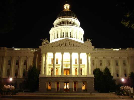 Front of the California State Capitol Building at Night - lighter (DSC00246)