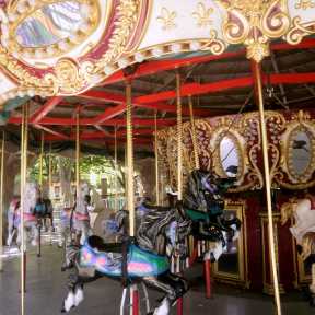 Funderland 08c Carousel P4300027-c