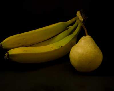 Still Life Bananas and Pear - DSC4192