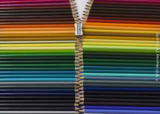 Still_Life_Colored_Pencils_Zipper_-_DSC4249.jpg