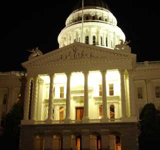 Front of the California State Capitol Building at Night - vertical, slight angle (DSC00259)